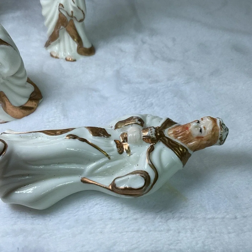 VTG White Gold Porcelain Nativity Set 10 Piece Christmas Manger Holy Family see